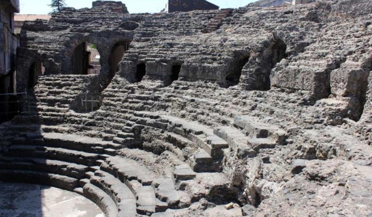 Apartamento Domus Odeon La Casa Nel Parco Archeologico Di CTA Exterior foto